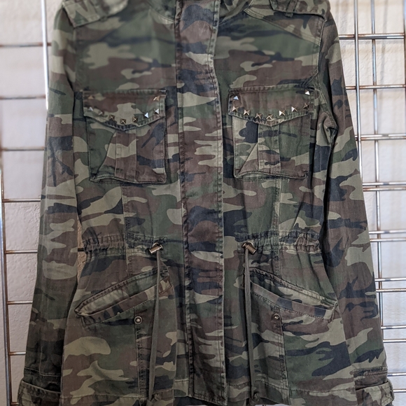 White Crow (Anthropology) Camouflage Utility Jacket. Size:. XS - Picture 8 of 11